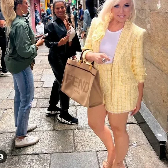 Cinq a Sept Coronado High Waist Woven Checkered Tweed Shorts Yellow Size 4 - Picture 2 of 11